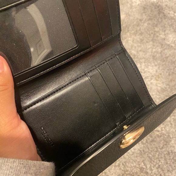 COPY - Coach remi medium wallet - Picture 9 of 11